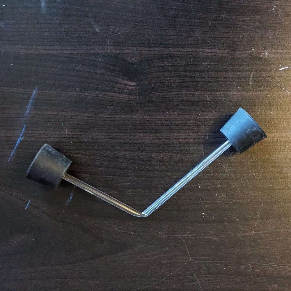 Glass Connecting Tube, Obtuse Angle Bend, 5mm OD with Two #6 Rubber Stoppers
